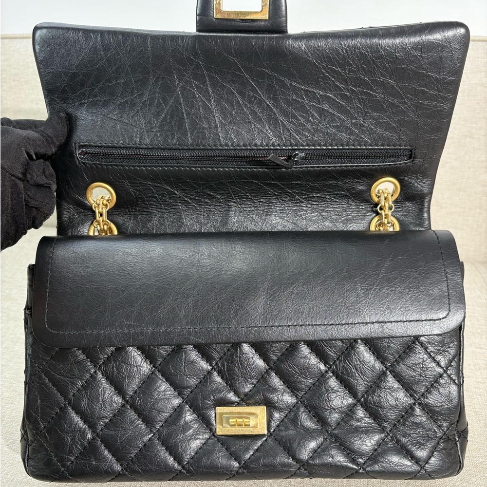 CHANEL Black Aged Calfskin Reissue 2.55 226 Flap Bag GHW - Picture 13 of 17
